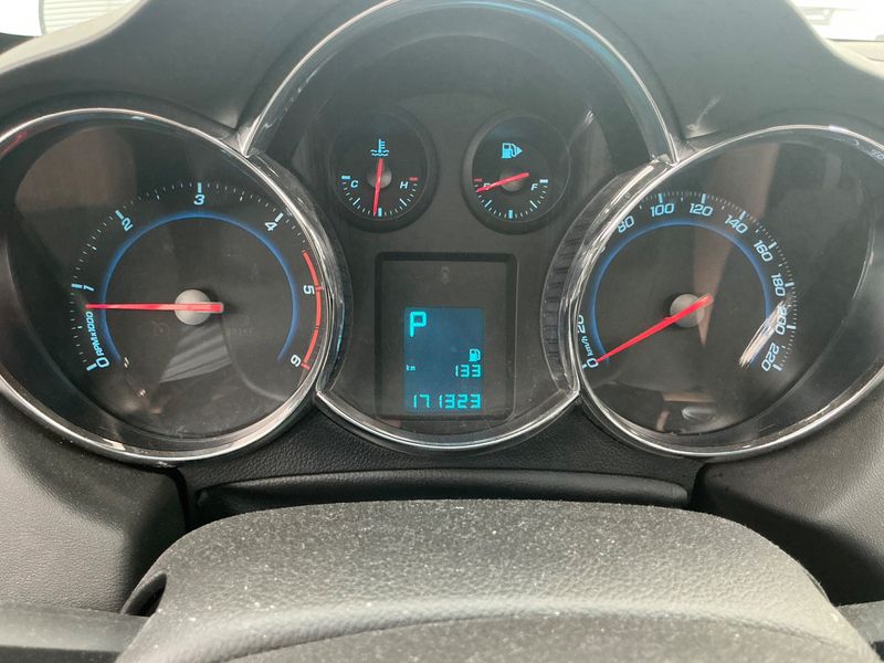 Chevrolet Cruze 2.0 Diesel LTZ — zdjęcie 4