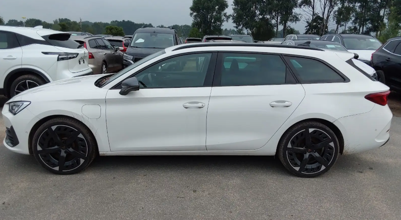 Cupra Leon 1.4 e-HYBRID — zdjęcie 4