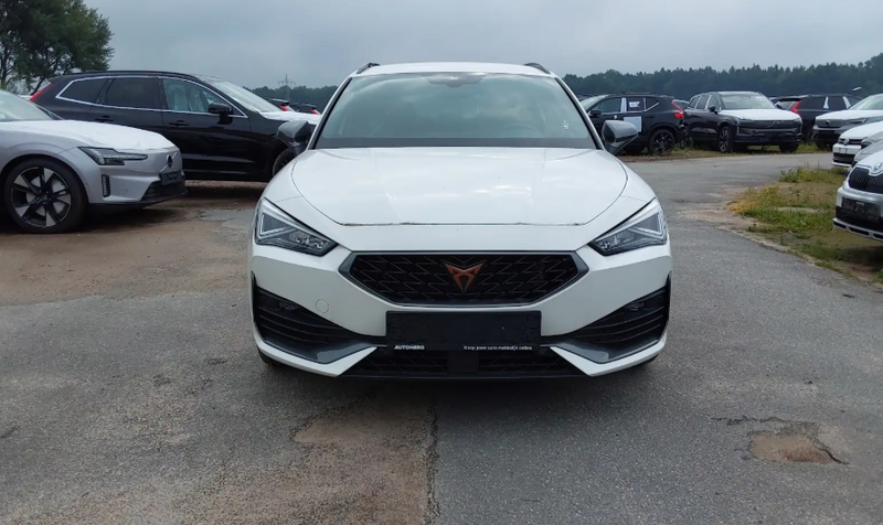 Cupra Leon 1.4 e-HYBRID — zdjęcie 9