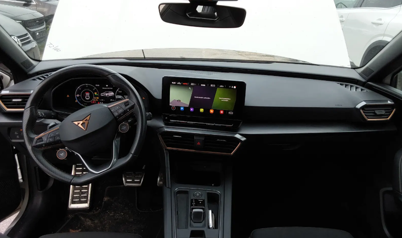 Cupra Leon 1.4 e-HYBRID — zdjęcie 12