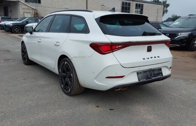 Cupra Leon 1.4 e-HYBRID — zdjęcie 3