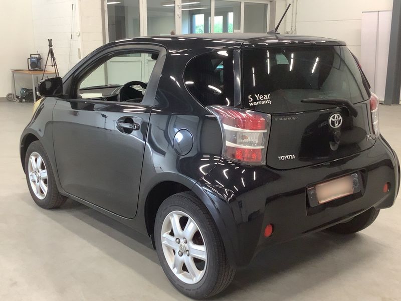 Toyota iQ 1.0 VVT-i — zdjęcie 3