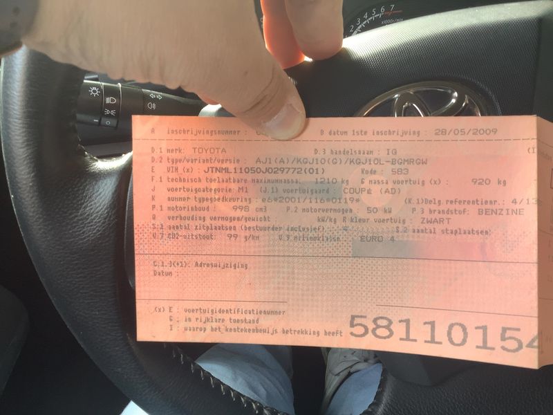 Toyota iQ 1.0 VVT-i — zdjęcie 15