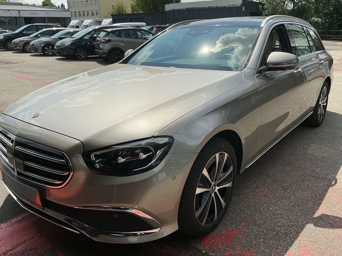 Mercedes-Benz E-Klasse E 300e T Exclusive