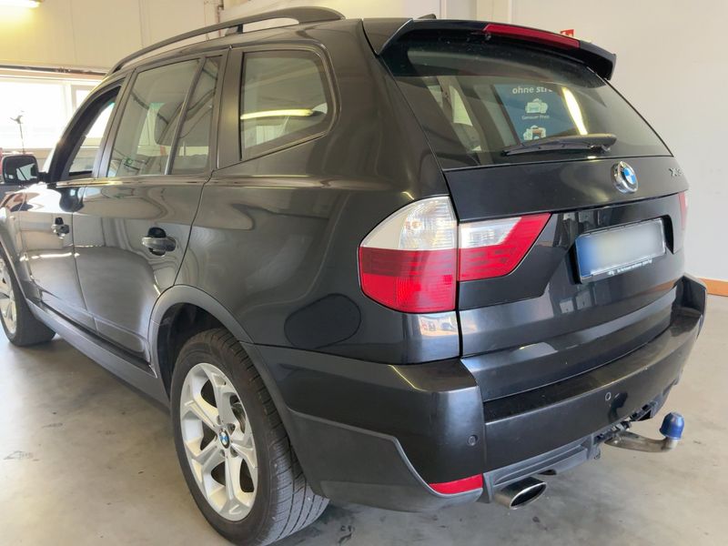 BMW X3 xDrive 20d Edition Exclusive — zdjęcie 3