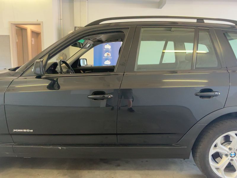BMW X3 xDrive 20d Edition Exclusive — zdjęcie 4