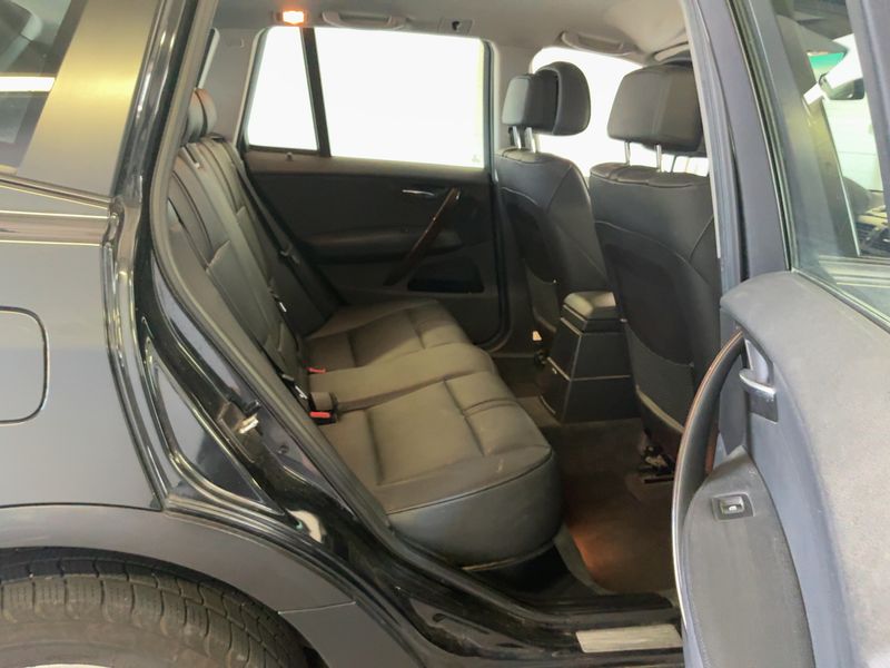 BMW X3 xDrive 20d Edition Exclusive — zdjęcie 14