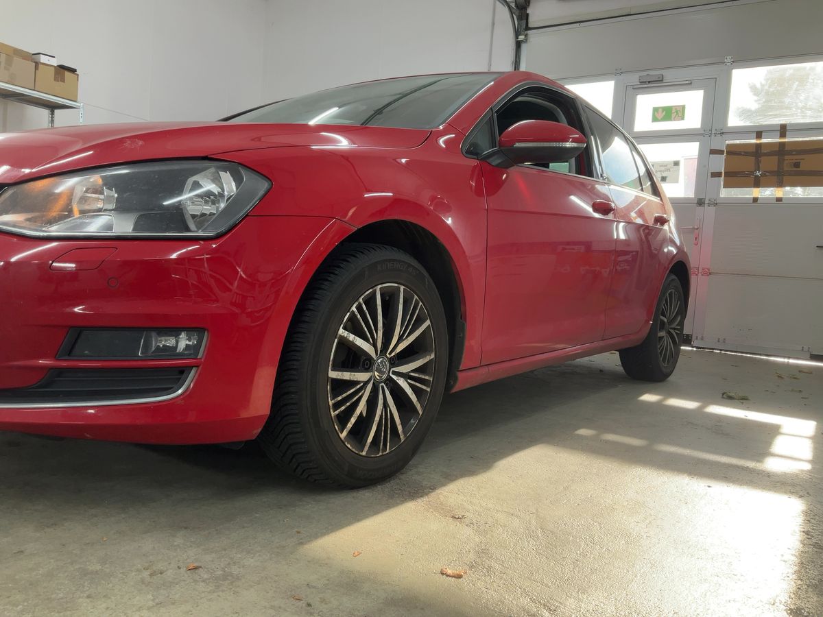 Volkswagen Golf VII 1.6 TDI Allstar BlueMotion Tech