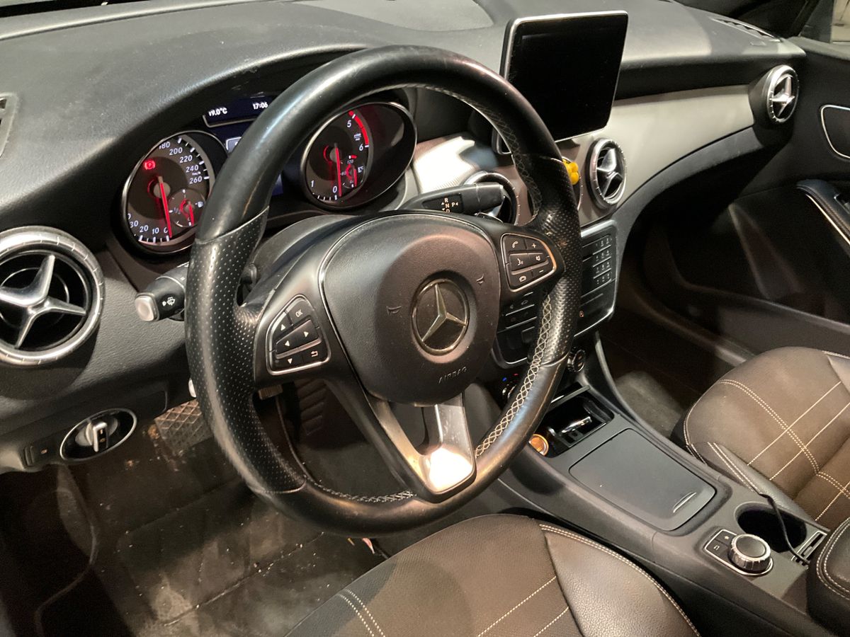 Mercedes-Benz CLA-Klasse 2015 — photo 38