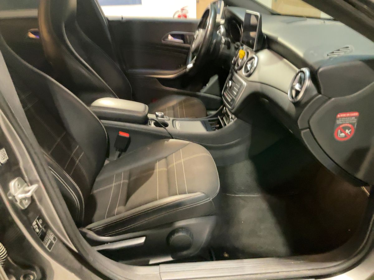 Mercedes-Benz CLA-Klasse 2015 — photo 17