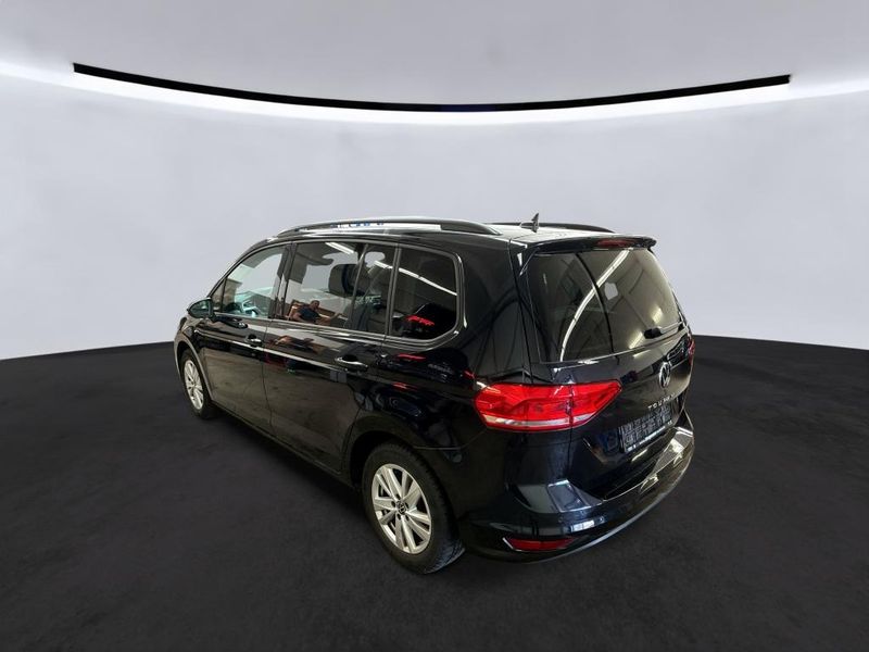 Volkswagen Touran 1.5 TSI ACT Comfortline BlueMotion Tech — zdjęcie 2
