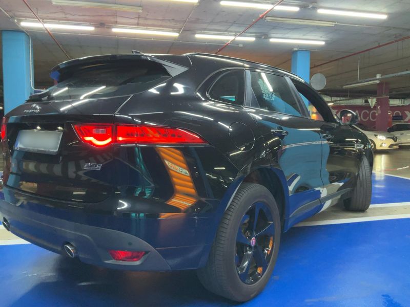 Jaguar F-Pace 25d R-Sport AWD — zdjęcie 6
