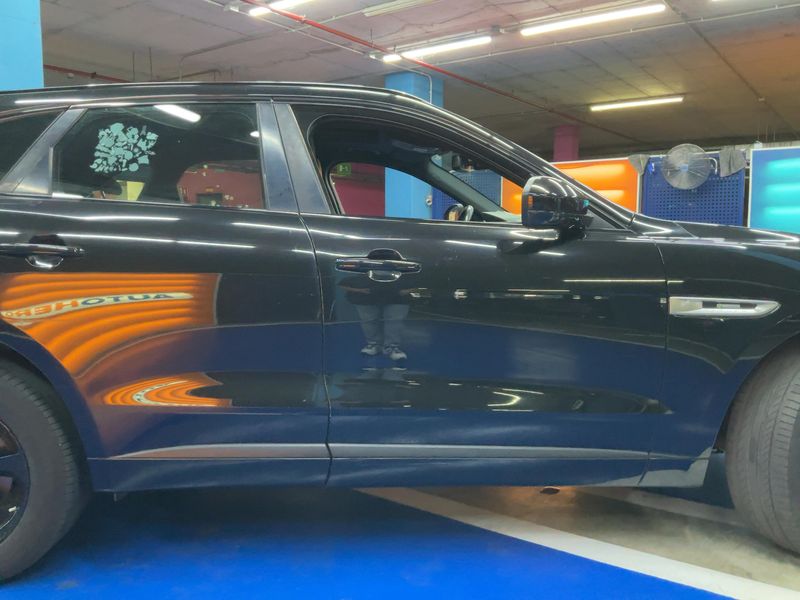 Jaguar F-Pace 25d R-Sport AWD — zdjęcie 7