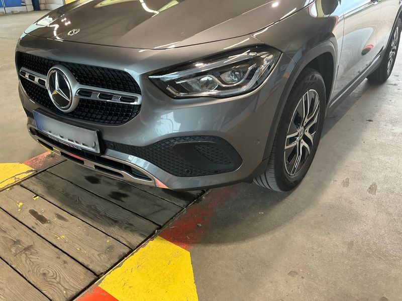 Mercedes-Benz GLA-Klasse GLA 200 Progressive 2021 – снимка 31