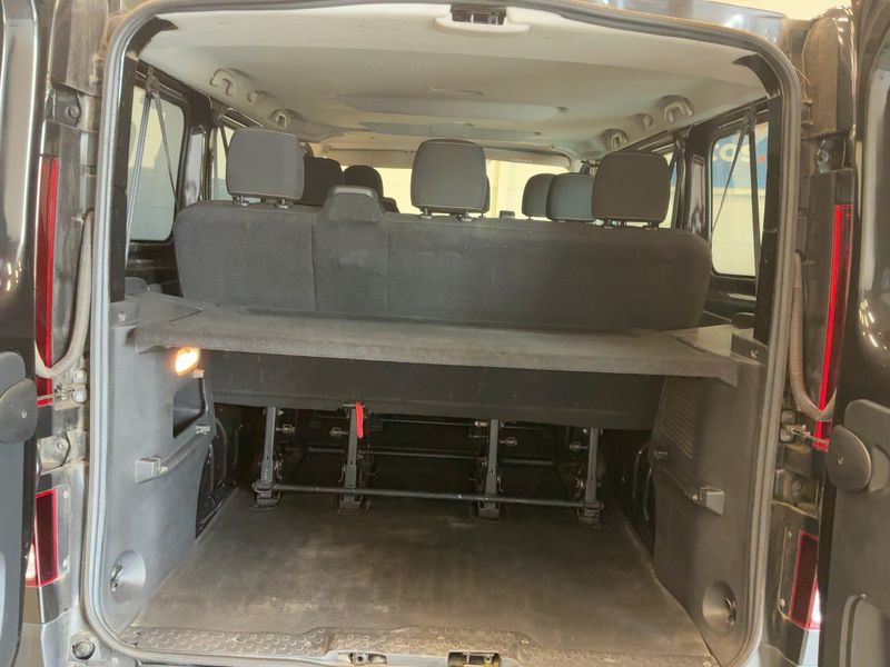 Renault Trafic 1.6 dCi Energy L1H1 2,7t Expression 2017 – снимка 15
