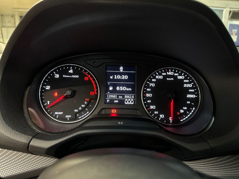 Audi Q2 2.0 TDI quattro Sport 2017 – снимка 18