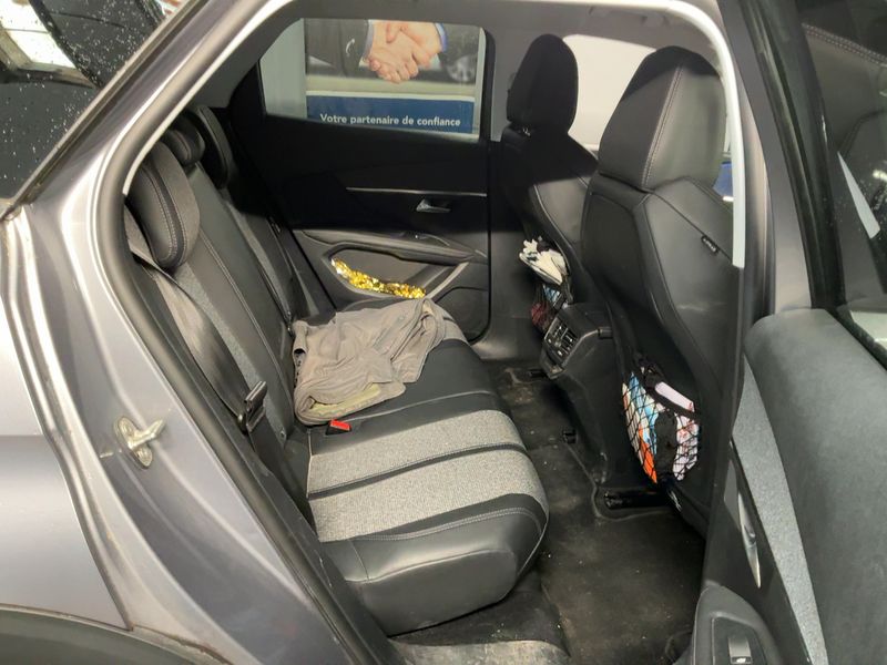 Peugeot 3008 1.6 Blue-HDi Allure — zdjęcie 14
