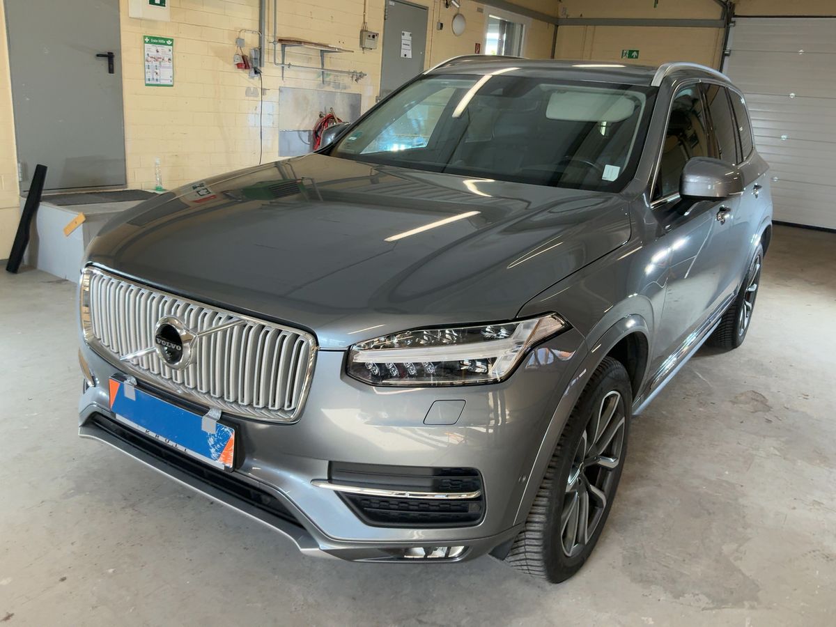 Volvo XC90 2017 — photo 1