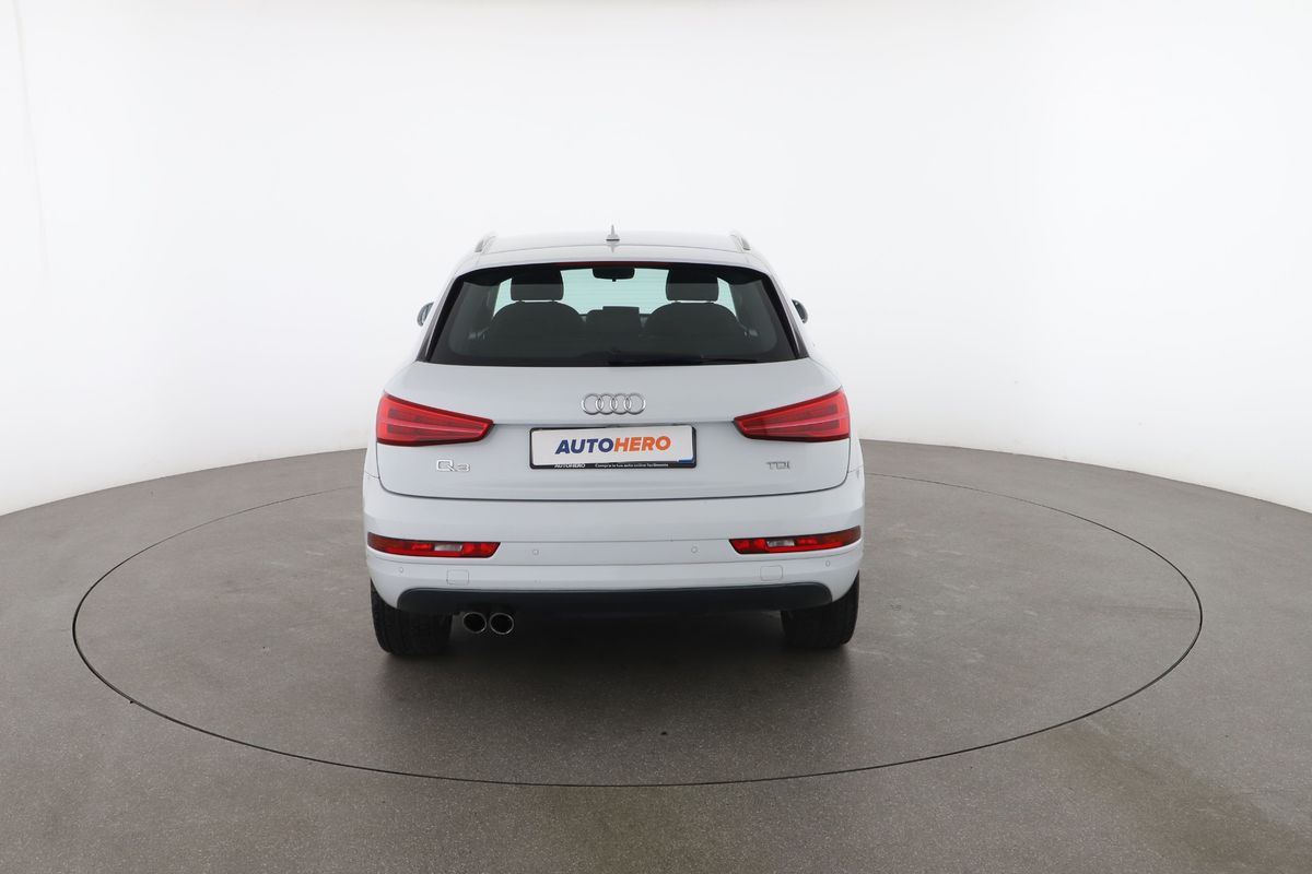 Audi Q3 2018 — photo 8
