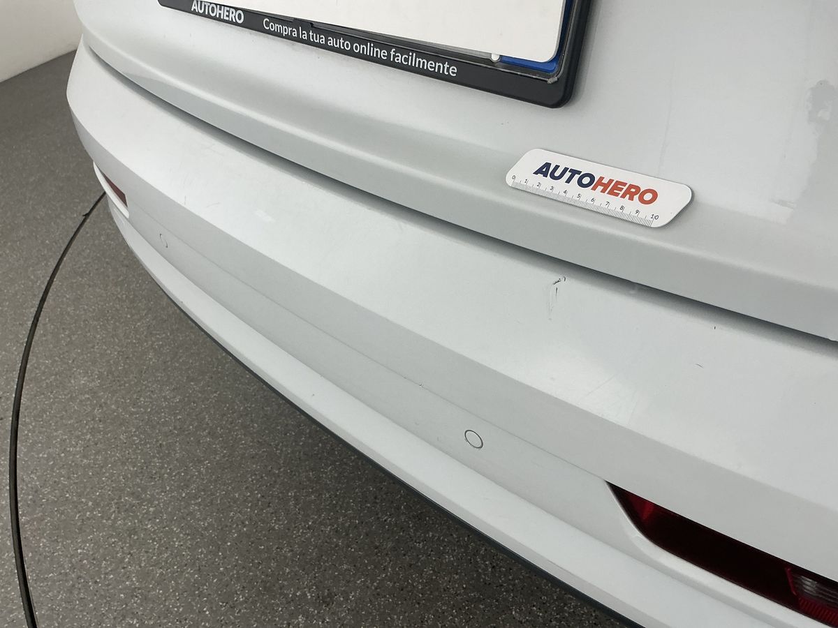 Audi Q3 2018 — photo 59
