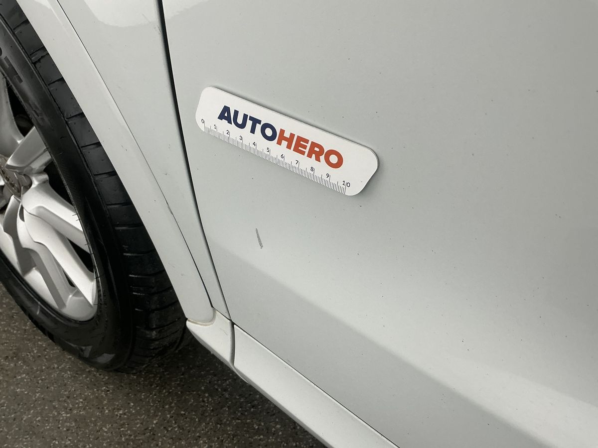 Audi Q3 2018 — photo 50