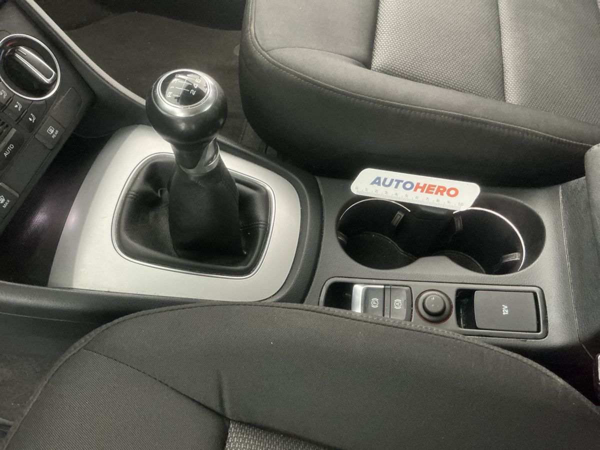 Audi Q3 2018 — photo 42