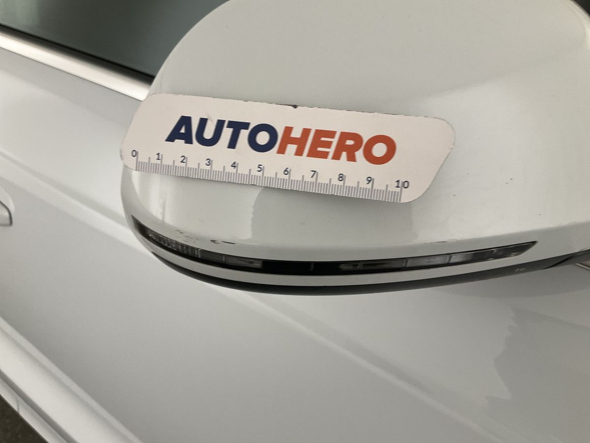 Audi Q3 2018 — photo 37