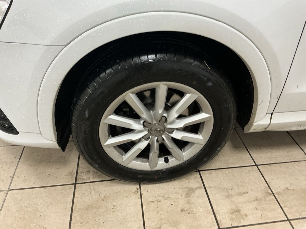 Audi Q3 2018 — photo 4