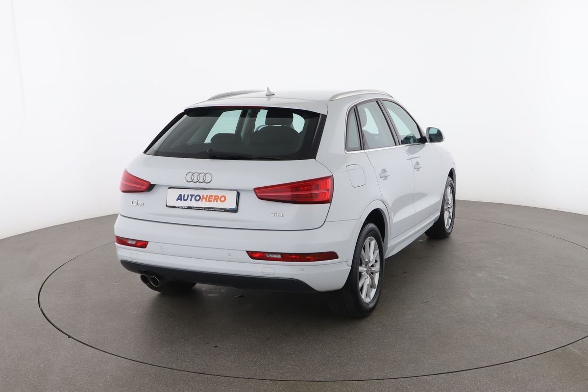 Audi Q3 2018 — photo 9