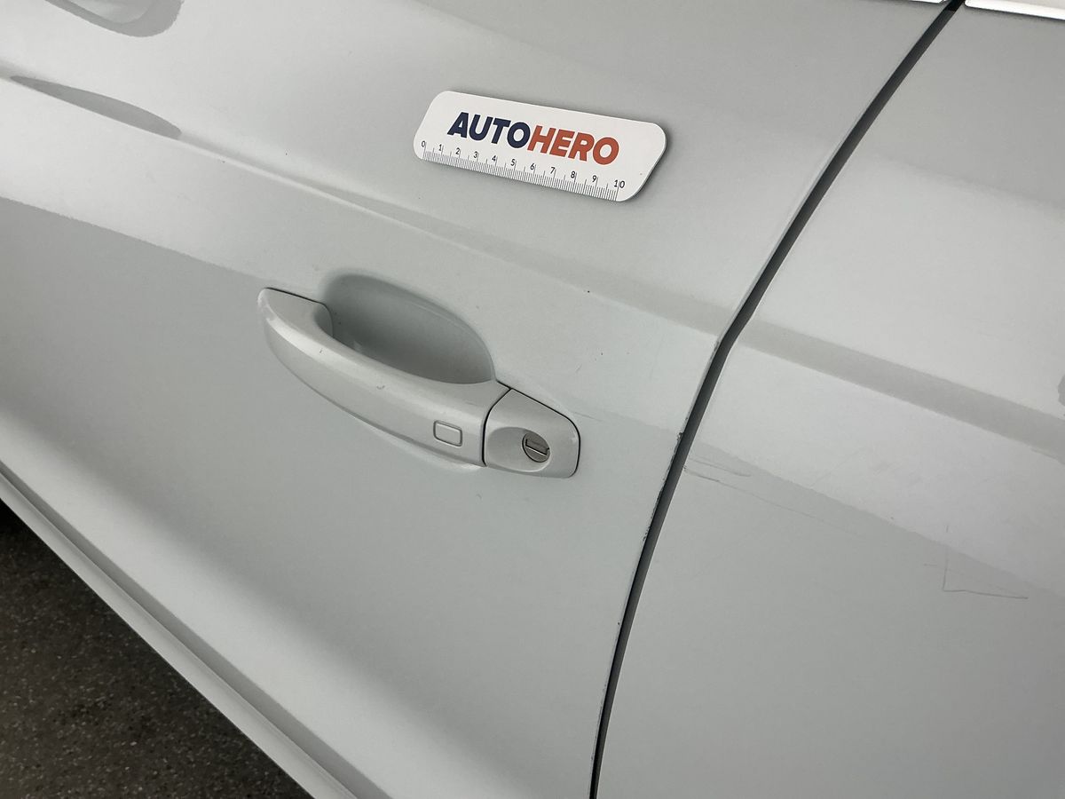 Audi Q3 2018 — photo 49