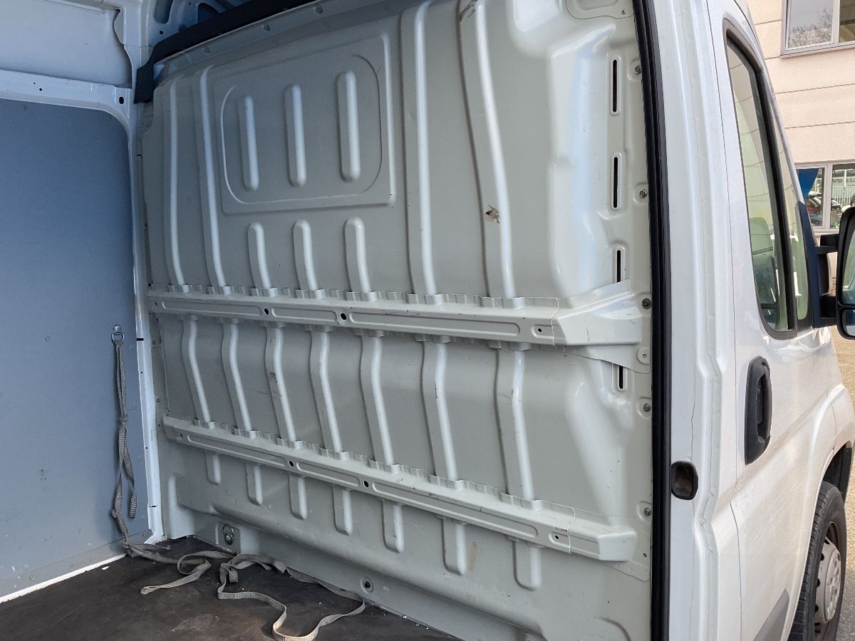 Peugeot Boxer 2017 — photo 32