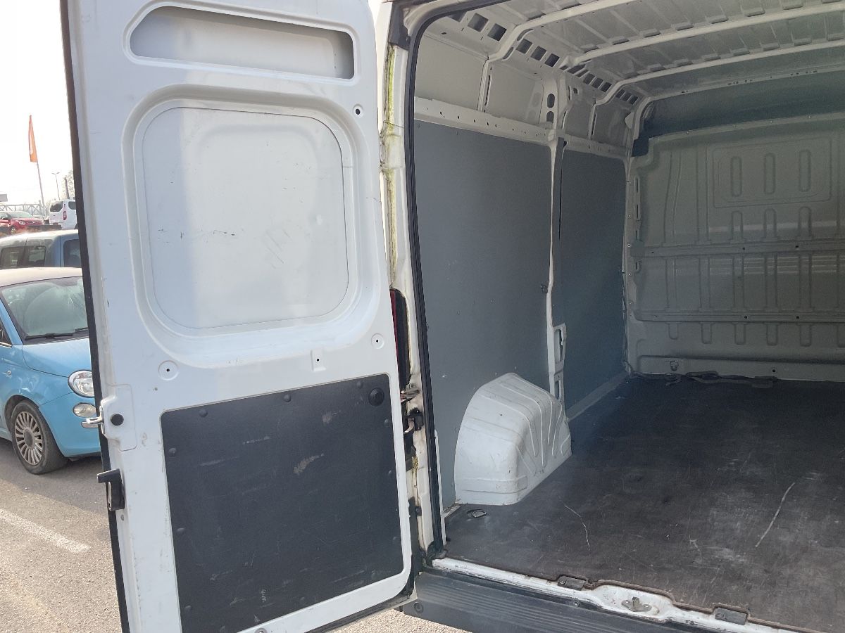 Peugeot Boxer 2017 — photo 34