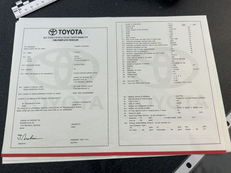 Toyota Prius 1.8 Life — zdjęcie 16