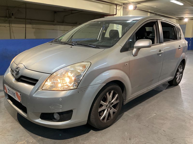 Toyota Corolla Verso 2.2 D-4D Terra