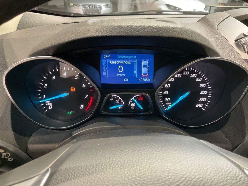 Ford Kuga 1.6 EcoBoost Titanium 2014 – снимка 19