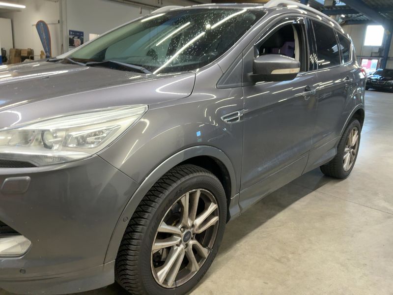 Ford Kuga 2.0 TDCi Individual — zdjęcie 2
