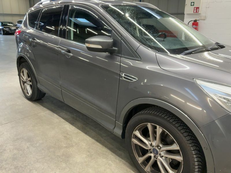 Ford Kuga 2.0 TDCi Individual — zdjęcie 8