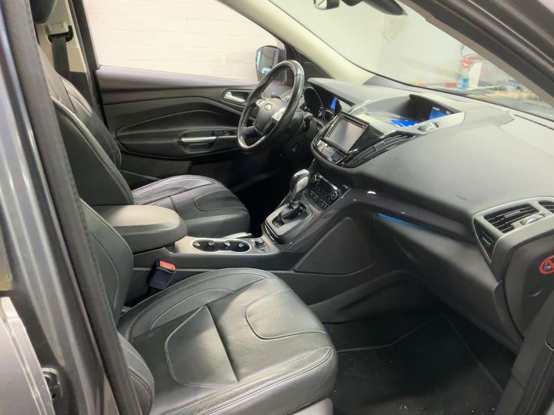 Ford Kuga 2.0 TDCi Individual — zdjęcie 11