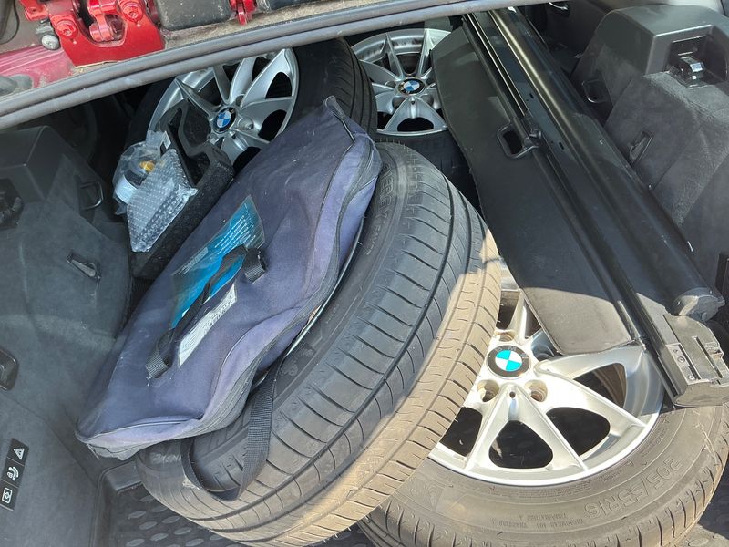 BMW 3er 325i 2011 – снимка 15