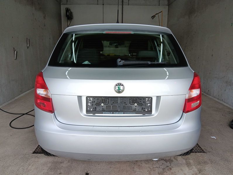 Skoda Fabia 1.2 Happy — zdjęcie 4