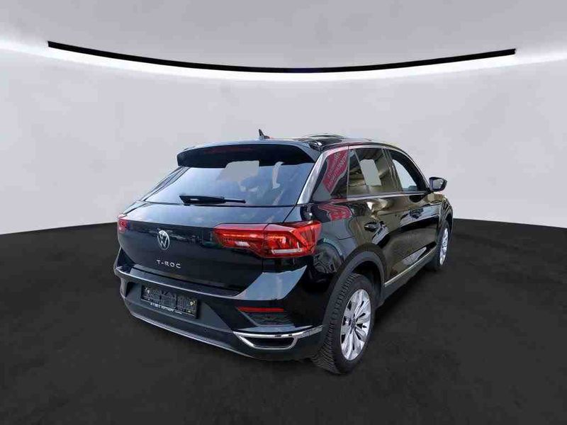Volkswagen T-Roc 1.5 TSI ACT Sport — zdjęcie 13