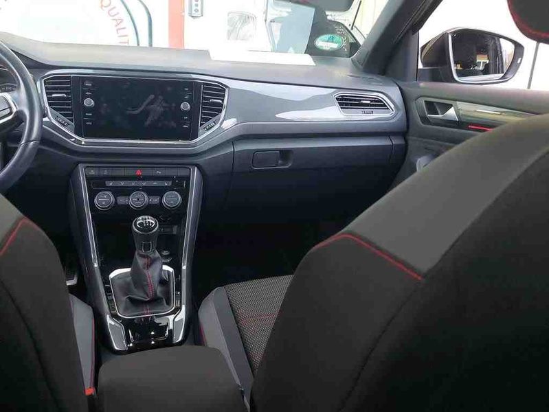 Volkswagen T-Roc 1.5 TSI ACT Sport — zdjęcie 25