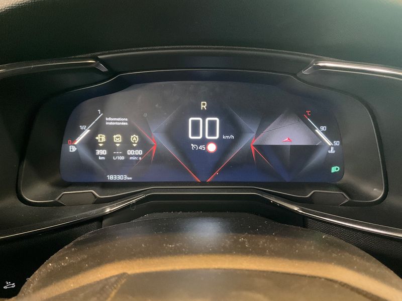 DS Automobiles DS7 Crossback 2.0 Blue-HDi Performance Line Plus — zdjęcie 13