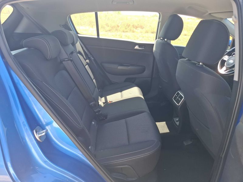 Kia Sportage 1.6 CRDi Active 2WD — zdjęcie 14