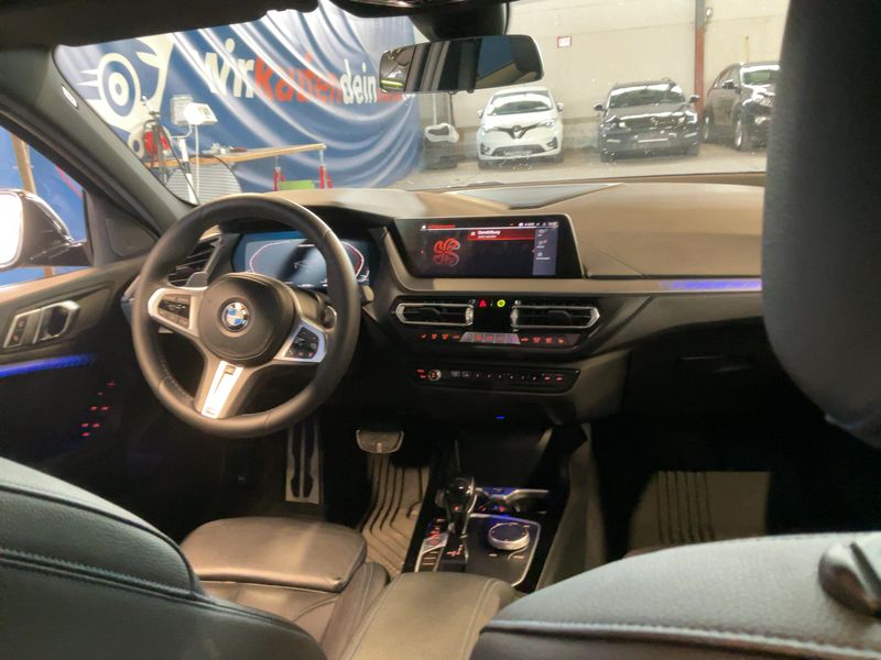 BMW 1er M135i xDrive — zdjęcie 12