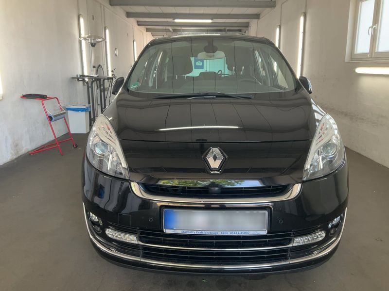 Renault Grand Scenic 1.5 dCi BOSE Edition 2012 – снимка 14