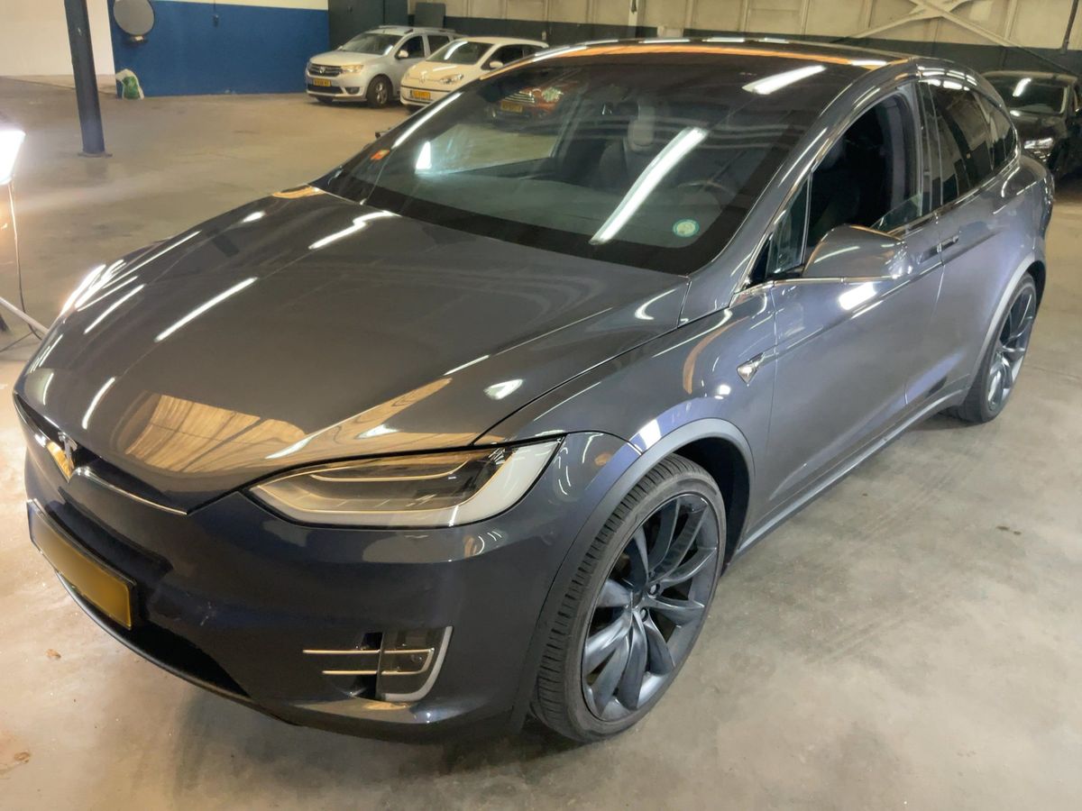 Tesla Model 2018