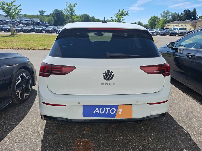 Volkswagen Golf VIII 1.5 TSI R-Line — zdjęcie 4