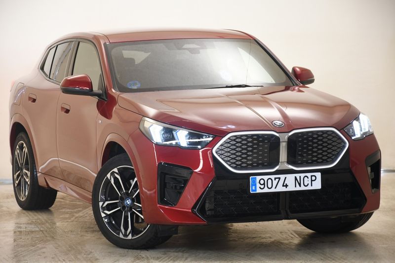 BMW iX2 eDrive20 M Sport — zdjęcie 7
