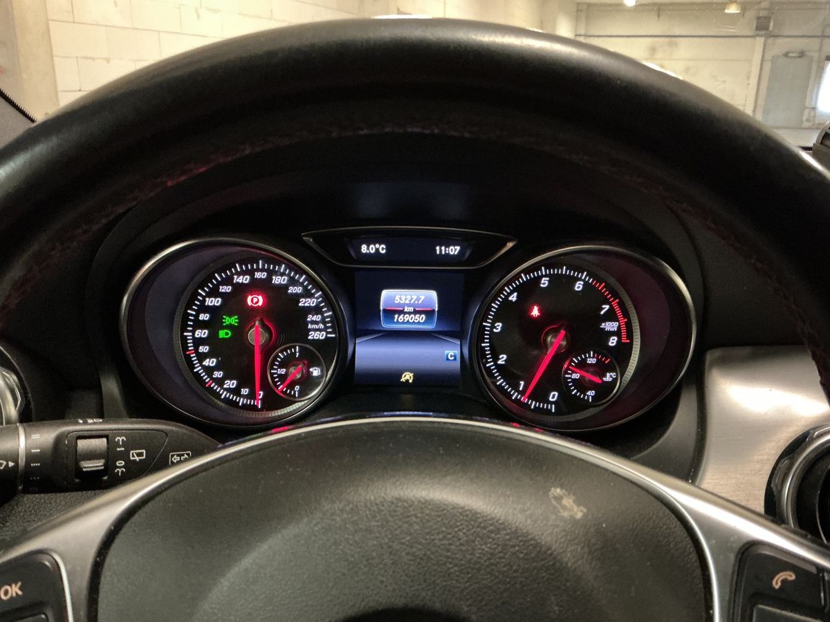 Mercedes-Benz GLA-Klasse 2019 — photo 19